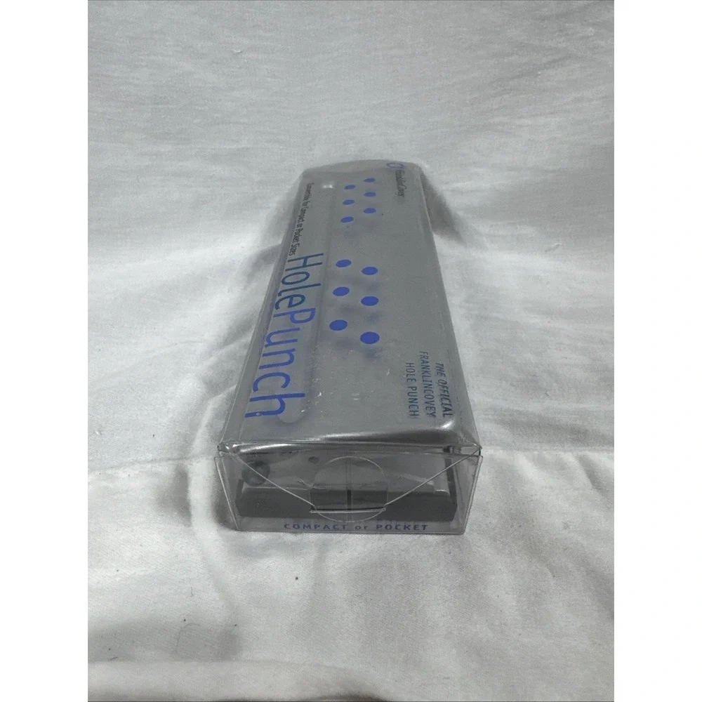 Franklin Covey Hole Punch For Compact Pocket Size Holds 6 Sheets NEW